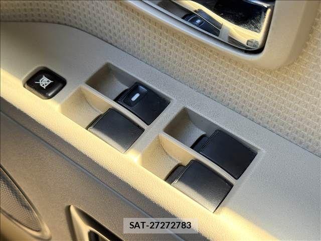 Mitsubishi DELICA 2017-10 8848742-27