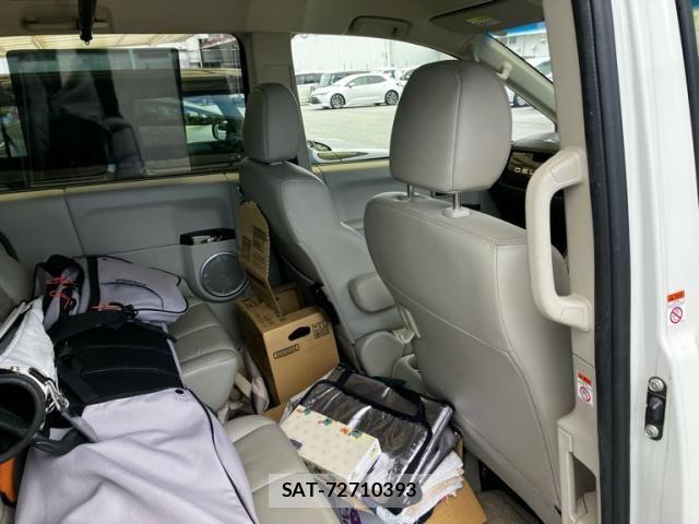 Mitsubishi DELICA 2014-03 8848748-12