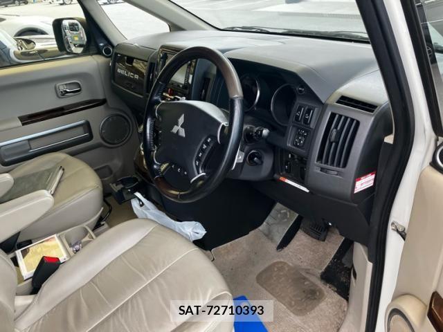 Mitsubishi DELICA 2014-03 8848748-17
