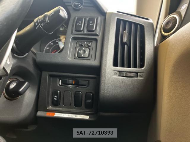 Mitsubishi DELICA 2014-03 8848748-21