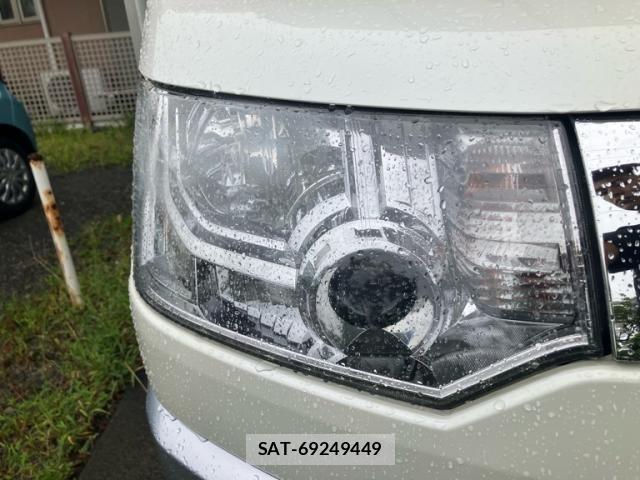 Mitsubishi DELICA 2014-02 8848747-3