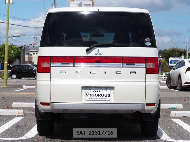 Mitsubishi DELICA 2012-01 8870832-11