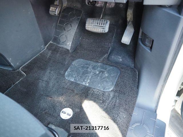 Mitsubishi DELICA 2012-01 8870832-22