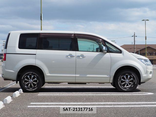 Mitsubishi DELICA 2012-01 8870832-5