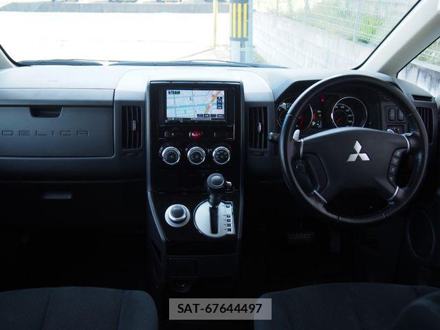 Mitsubishi DELICA 2017-11 8870833-1