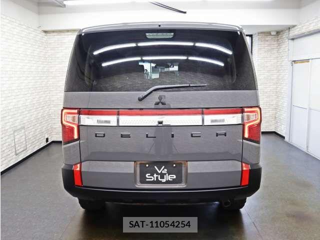 Mitsubishi DELICA 2024-04 8870826-2