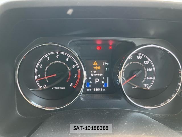 Mitsubishi DELICA 2011-12 8870836-16