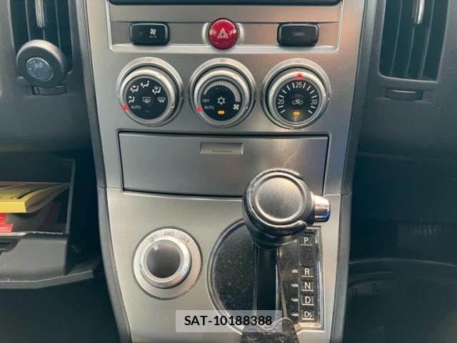 Mitsubishi DELICA 2011-12 8870836-19