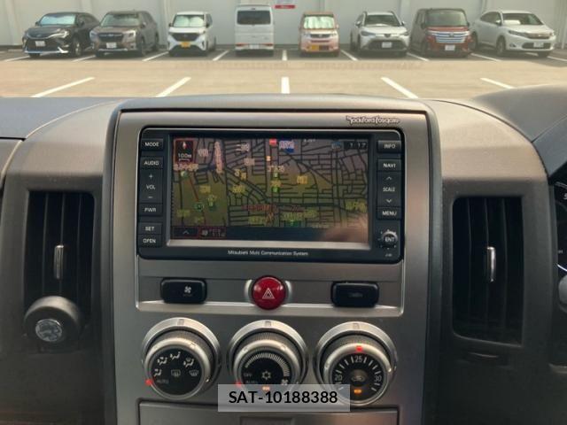 Mitsubishi DELICA 2011-12 8870836-20