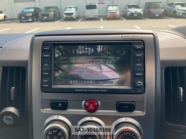 Mitsubishi DELICA 2011-12 8870836-21