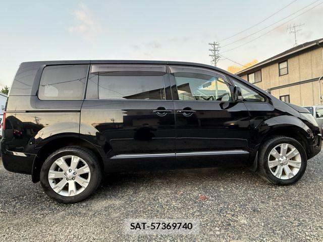 Mitsubishi DELICA 2011-10 8870830-5