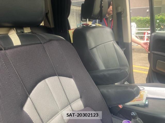 Mitsubishi DELICA 2012-03 8870837-11