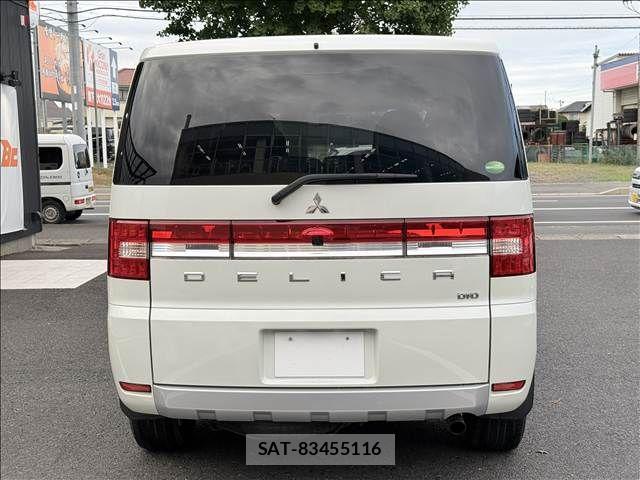 Mitsubishi DELICA 2016-06 8879493-22