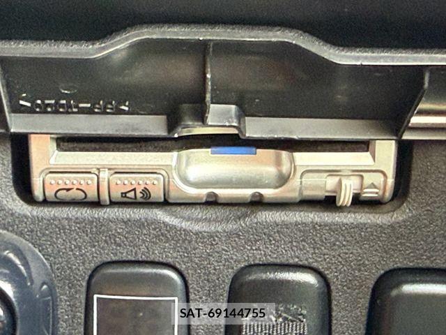 Mitsubishi DELICA 2007-12 8879495-9
