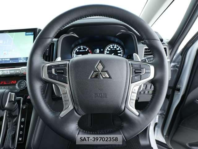 Mitsubishi DELICA 2025-06 8879472-13