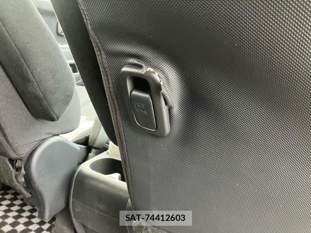 Mitsubishi DELICA 2013-03 8879502-27