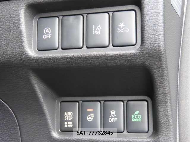 Mitsubishi DELICA 2023-08 8879477-12