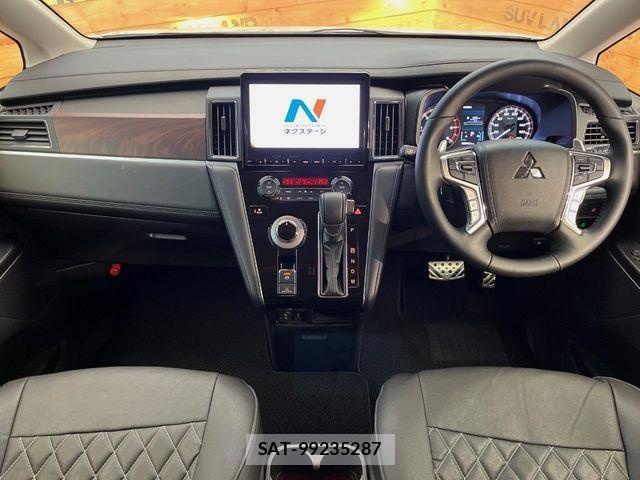 Mitsubishi DELICA 2024-10 8879476-1