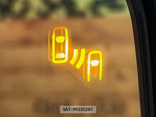 Mitsubishi DELICA 2024-10 8879476-4
