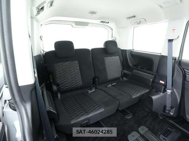 Mitsubishi DELICA 2022-02 8879483-7