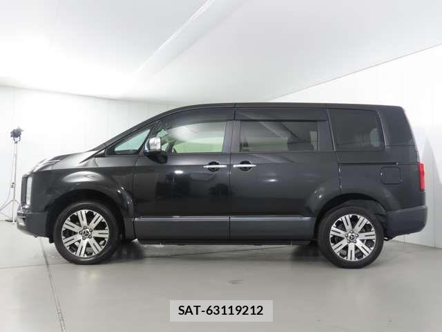 Mitsubishi DELICA 2023-08 8879481-2