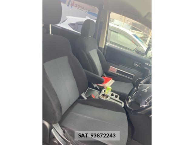 Mitsubishi DELICA 2012-02 8879500-9