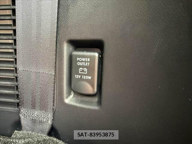 Mitsubishi DELICA 2022-03 8879480-29