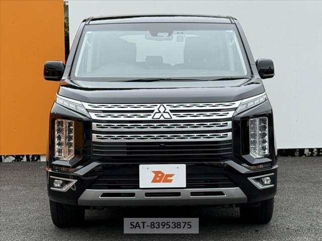 Mitsubishi DELICA 2022-03 8879480-8