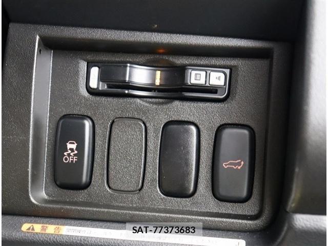 Mitsubishi DELICA 2017-05 8879486-17