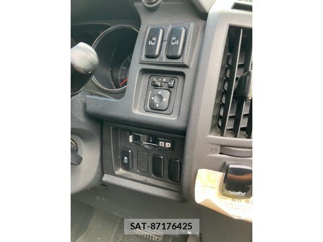 Mitsubishi DELICA 2013-12 8879498-13