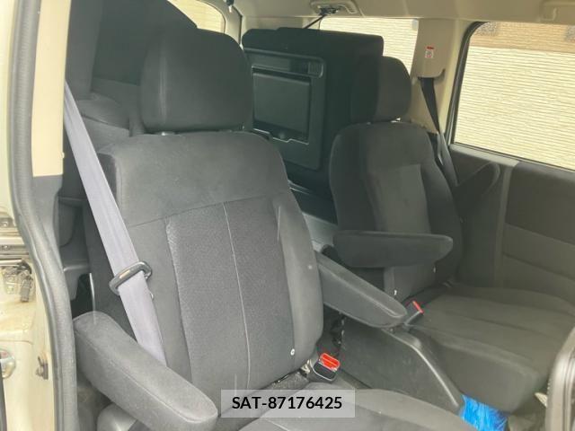 Mitsubishi DELICA 2013-12 8879498-19