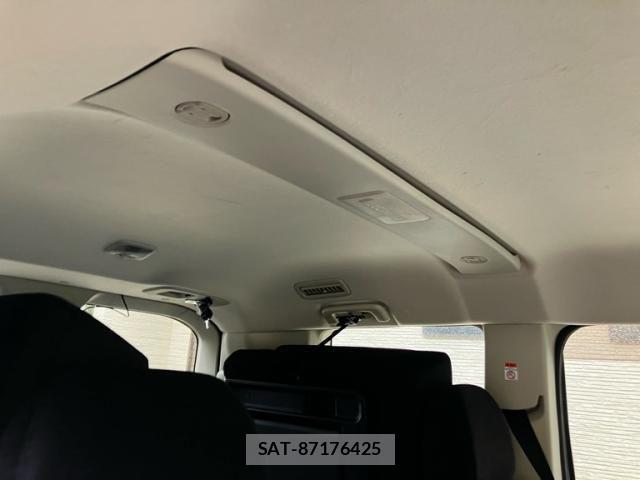 Mitsubishi DELICA 2013-12 8879498-20