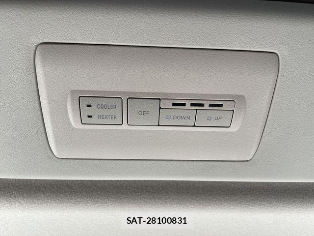 Mitsubishi DELICA 2019-08 8879484-29