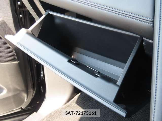 Mitsubishi DELICA 2023-07 8879478-16