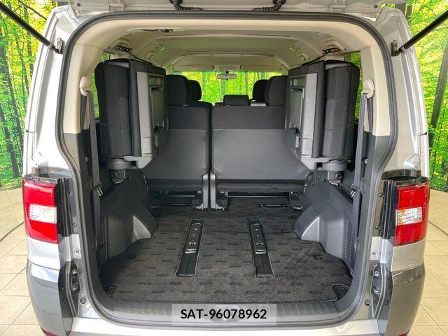 Mitsubishi DELICA 2017-01 8879492-9