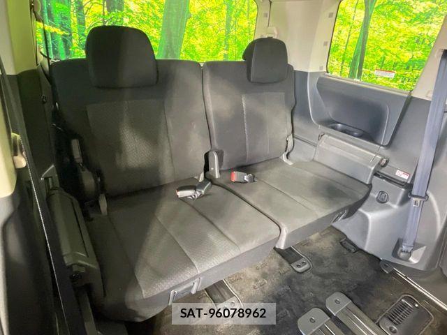 Mitsubishi DELICA 2017-01 8879492-8