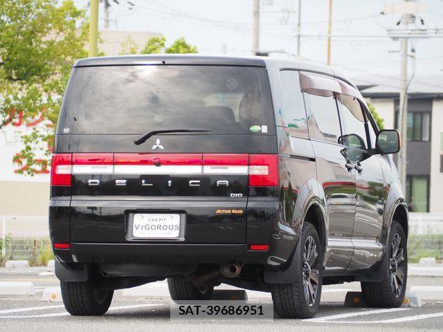 Mitsubishi DELICA 2017-08 8879497-12