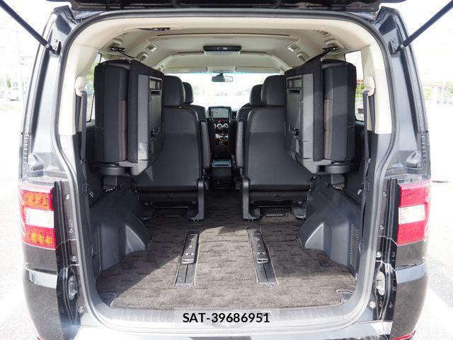 Mitsubishi DELICA 2017-08 8879497-25