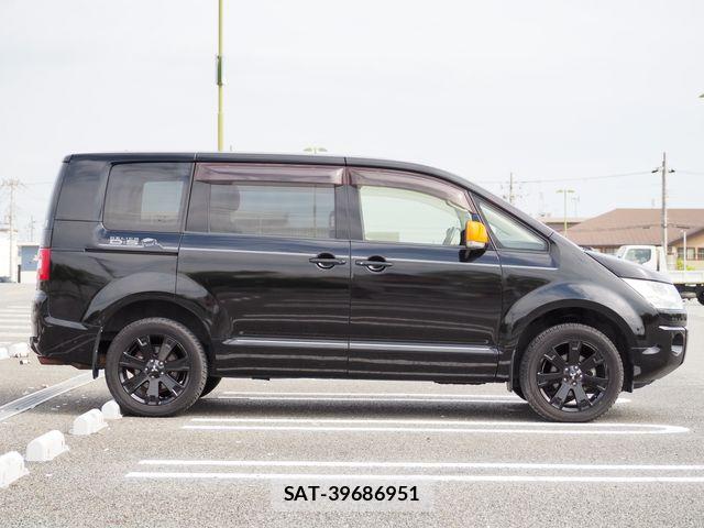 Mitsubishi DELICA 2017-08 8879497-5