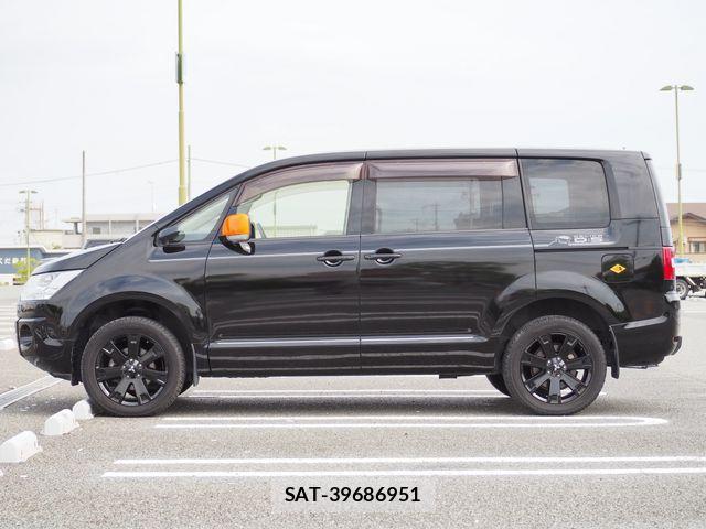 Mitsubishi DELICA 2017-08 8879497-8