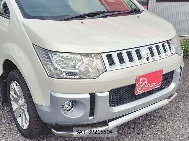 Mitsubishi DELICA 2011-07 8879503-13