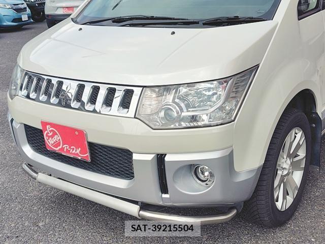 Mitsubishi DELICA 2011-07 8879503-14