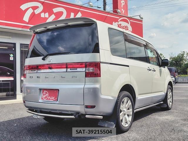 Mitsubishi DELICA 2011-07 8879503-5