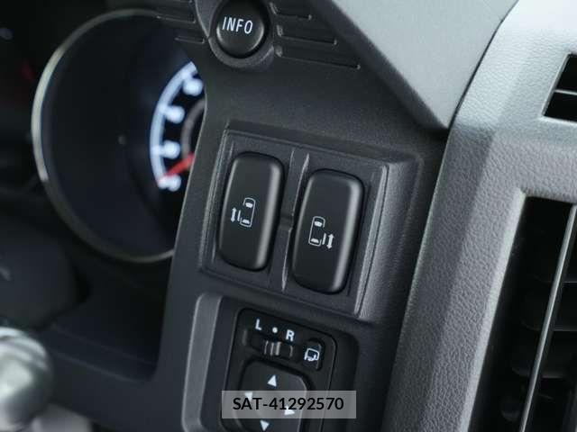 Mitsubishi DELICA 2017-05 8879489-11