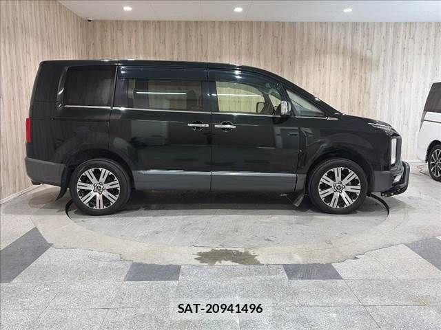 Mitsubishi DELICA 2021-02 8879482-19
