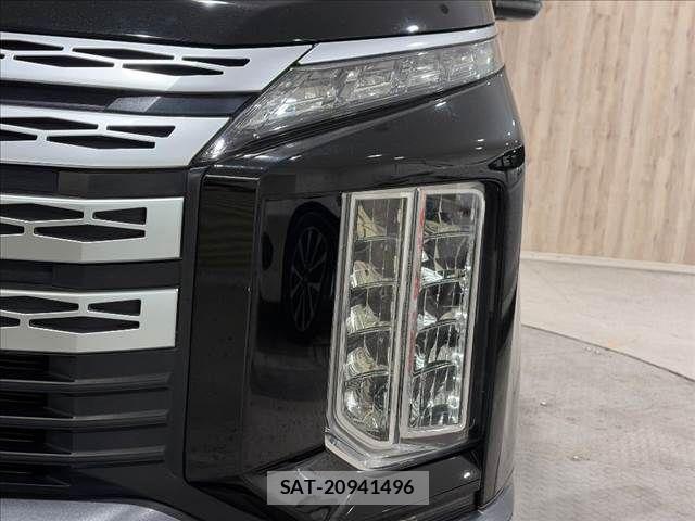 Mitsubishi DELICA 2021-02 8879482-25