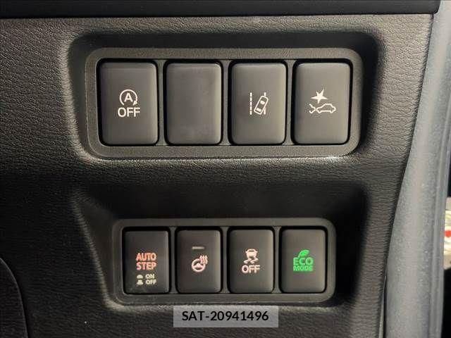 Mitsubishi DELICA 2021-02 8879482-8