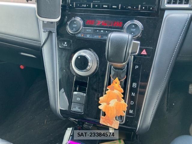 Mitsubishi DELICA 2019-12 8879485-27