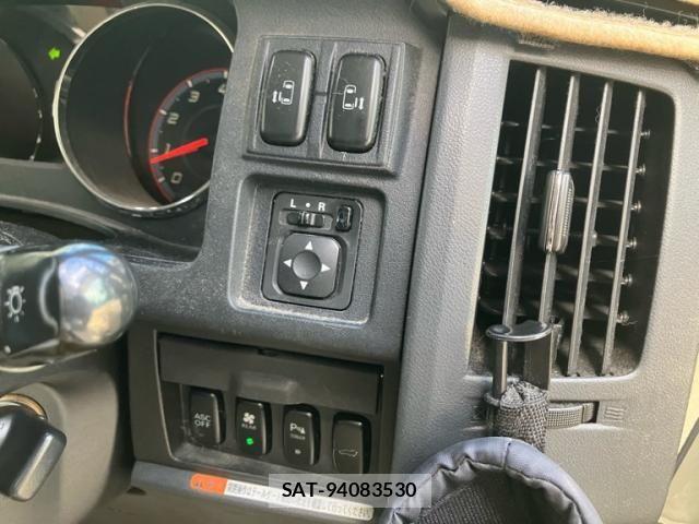 Mitsubishi DELICA 2007-11 8879507-16