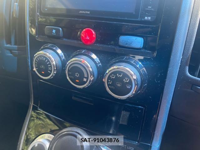 Mitsubishi DELICA 2016-02 8883534-12